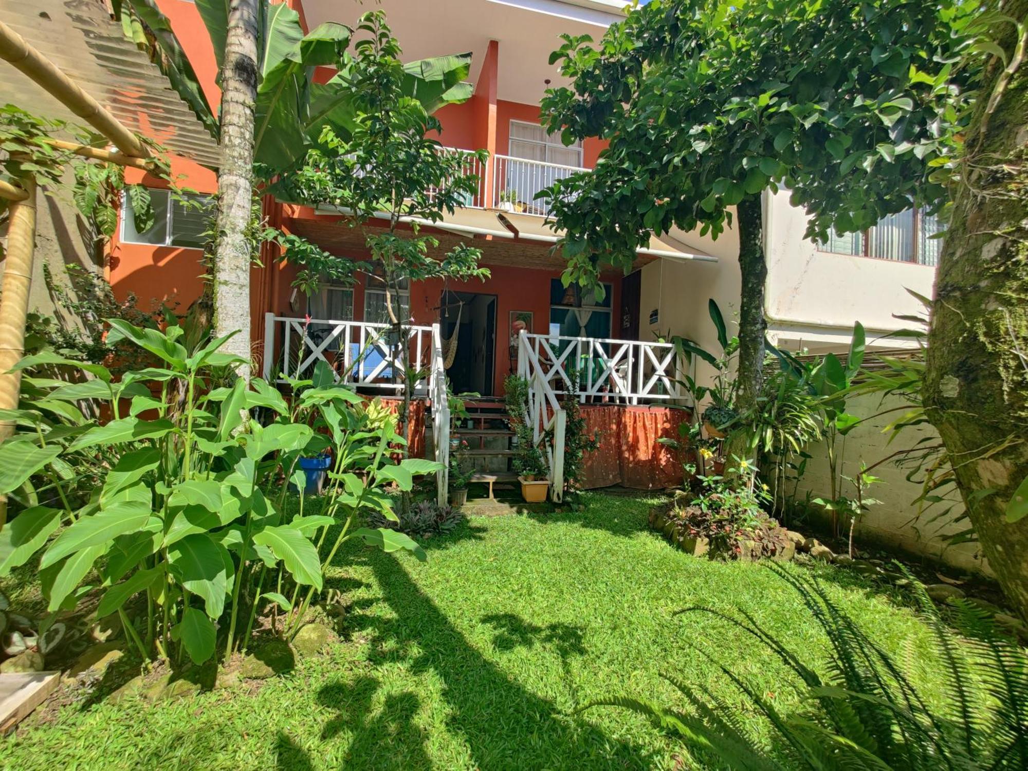 Casa De Lis Hotel & Tourist Info Centre Туриалба Екстериор снимка