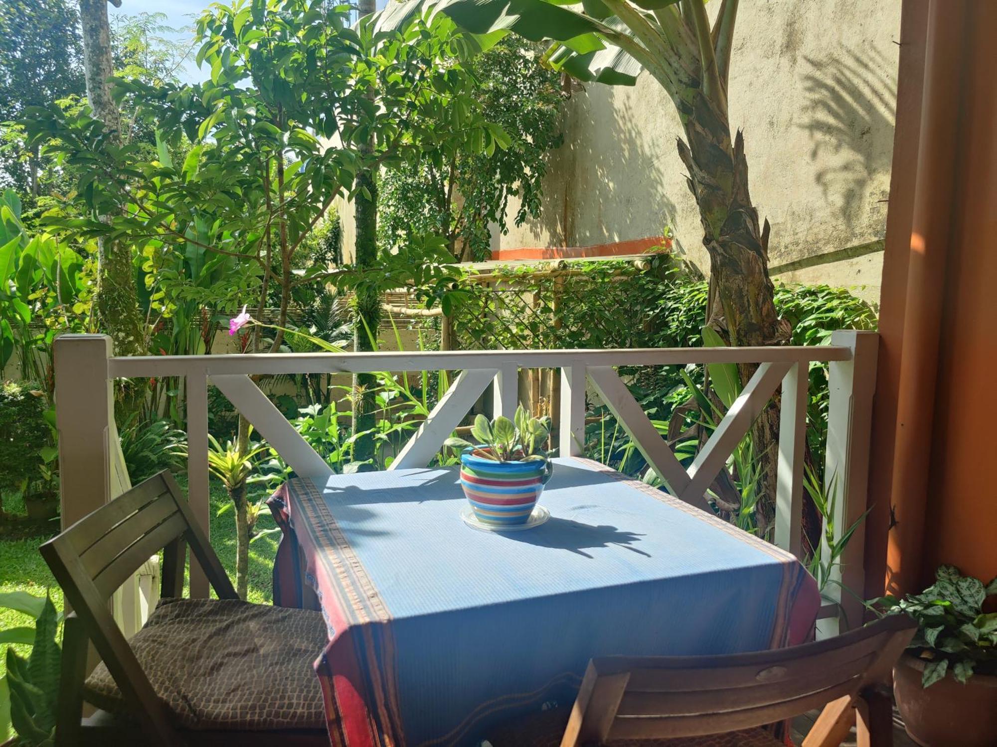 Casa De Lis Hotel & Tourist Info Centre Туриалба Екстериор снимка